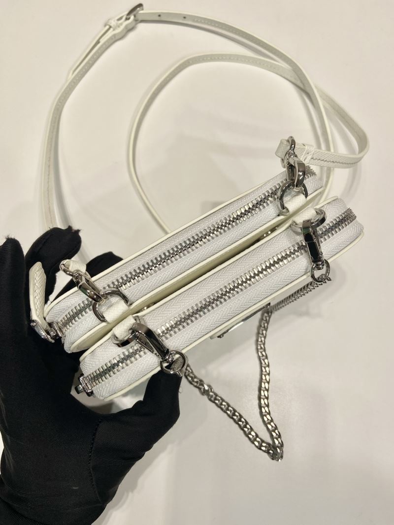 Pra*a triangle pouch